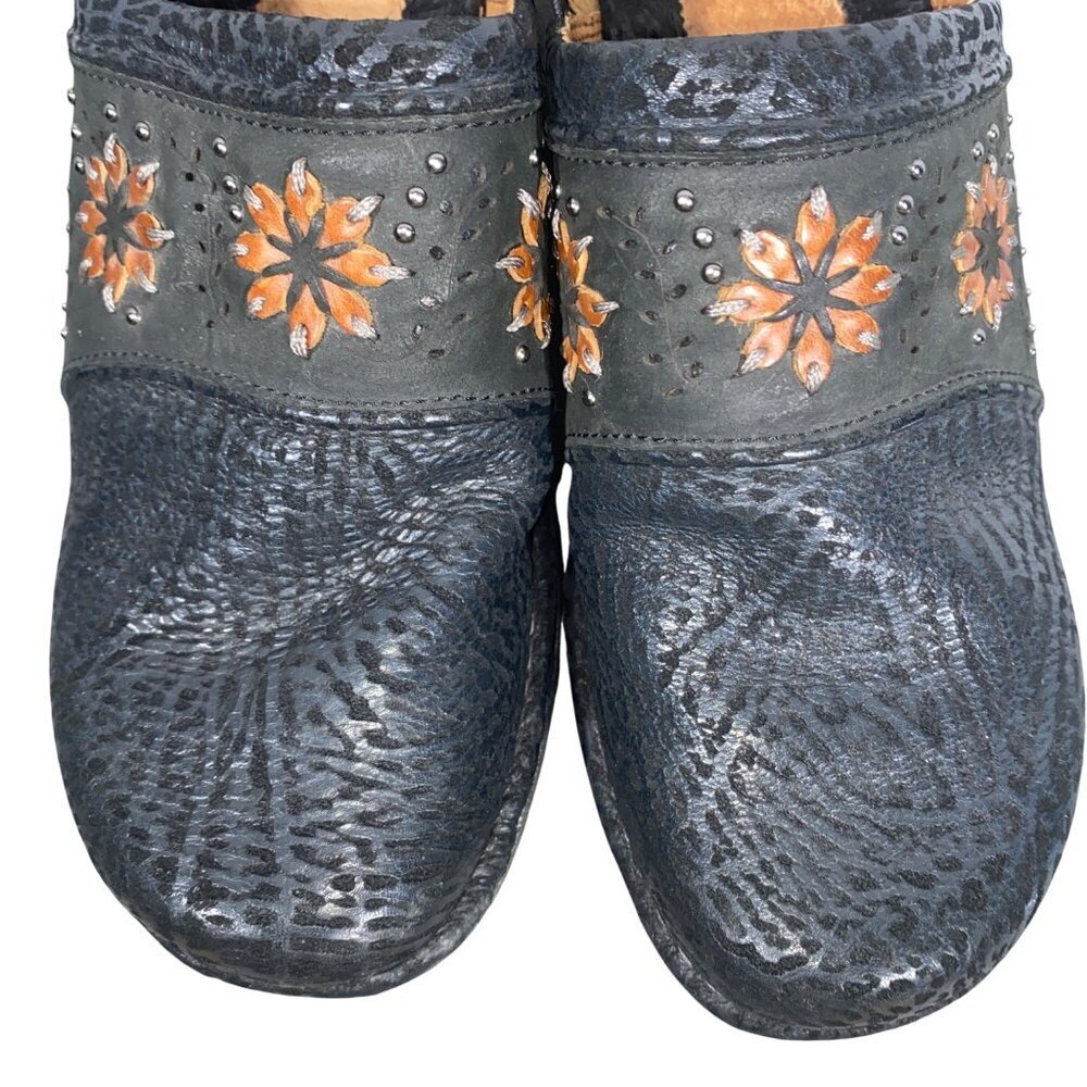 Ariat Womens Black Embossed Leather Clogs With Floral embroidered & studs 10 - Picture 4 of 11